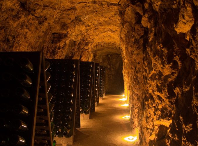 Visite guidée cave troglo et dégustation vins Vallée Loire Chançay Vouvray Amboise Touraine