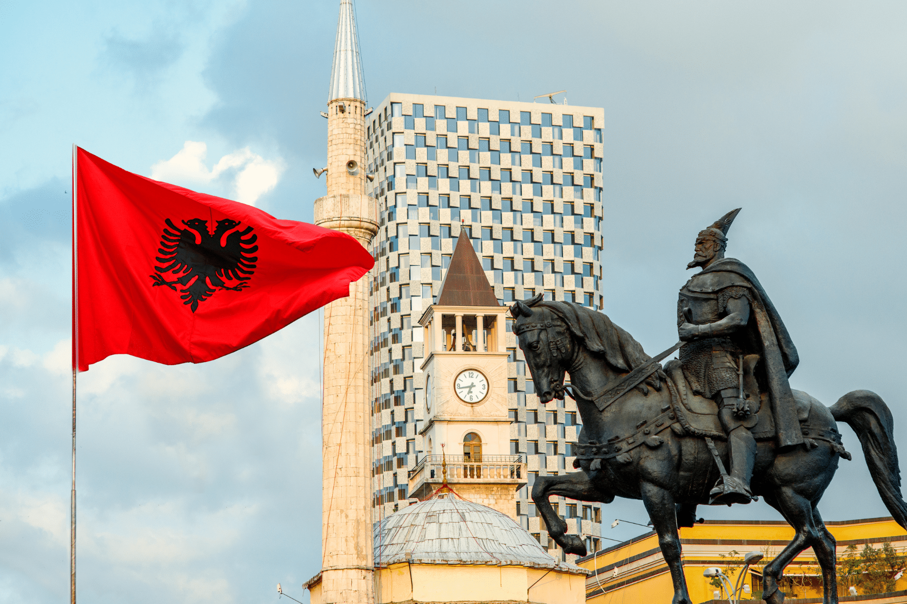 Place Skanderbeg à Tirana en Albanie