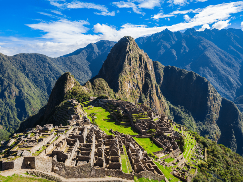 site historique du Machu Picchu vu du Huayna Picchu voyager en couple au site historique du Machu Picchu vu du Huayna Picchu